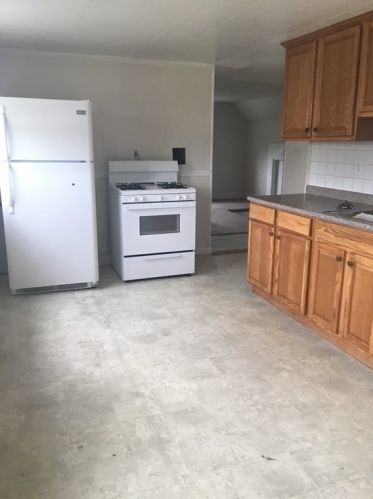 100 Linden St, Whitman MA 02382-2414 exterior