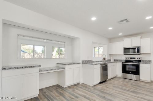 11219 41st Ave, Phoenix AZ  85029-3808 exterior