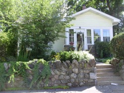 60 Tolman St, Newton, MA 02465-1020