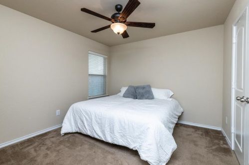 5432 Grenada Dr, Fort Worth TX 76119-8502 exterior