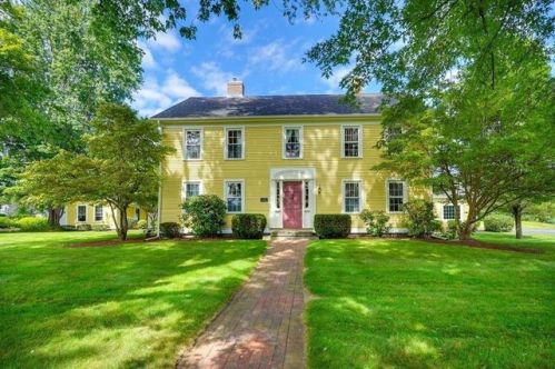 416 Boston Rd, Sutton MA  01590-1803 exterior