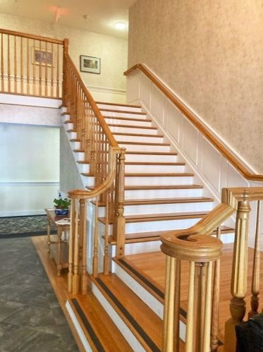 25 Green Leaves Dr, Amherst MA  01002-2678 exterior