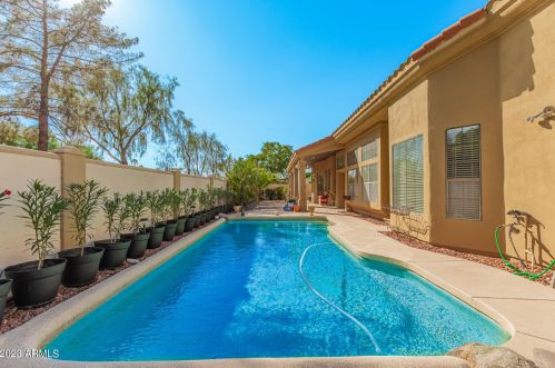 1149 Beverly Ln, Phoenix AZ 85032-3409 exterior