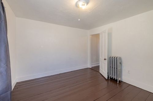 17 Pleasant St, Montgomery MA 01085-3719 exterior