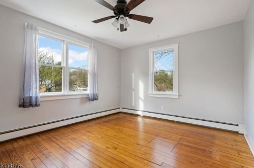 35 Fairview Ave, Milford NJ 08848-1006 exterior