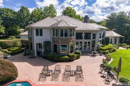 354 Madison Ave, Cresskill NJ 07626-1338 exterior