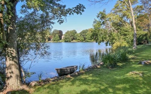 85 Norwood Ave, Newton MA  02459-2117 exterior