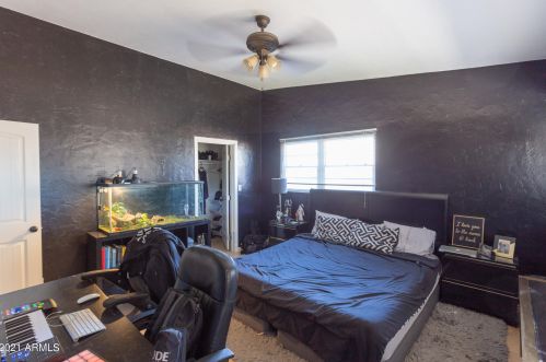 4221 27th St, Phoenix AZ 85016-5703 exterior