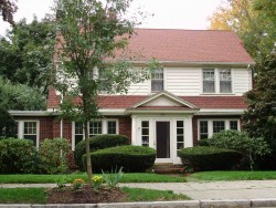 330 Woodward St, Newton, MA 02468-2042