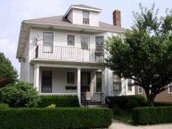 132 Jewett St, Newton, MA 02458-1525