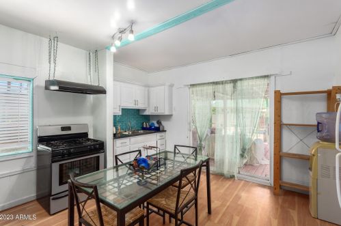 2209 Adams, Phoenix AZ 85009-5234 exterior