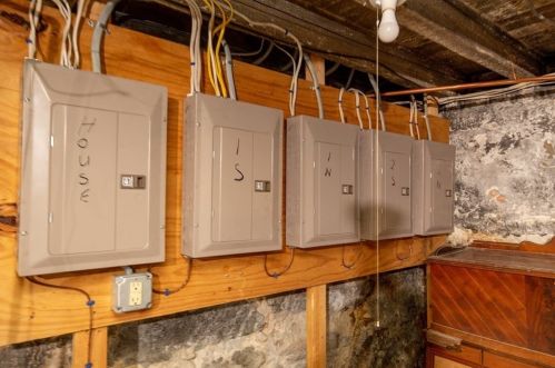 56 Foster St, New Bedford MA 02740-6677 exterior