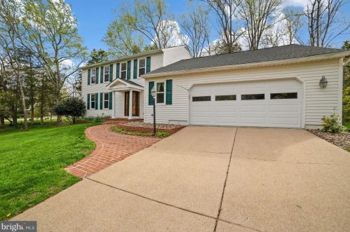 7442 Weather Worn Way, Columbia MD 21046-1434 exterior