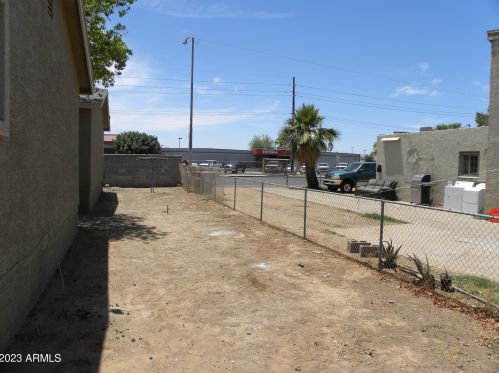 1002 27 Pl, Phoenix AZ 85008-1933 exterior