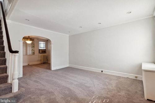 6645 Bouvier St, Philadelphia, PA 19126-2631