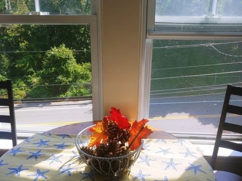 233 Essex Ave, Gloucester MA 01930-4927 exterior