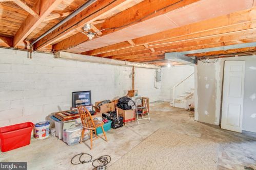 160 Laurel St, West Deptford NJ 08096-1835 exterior