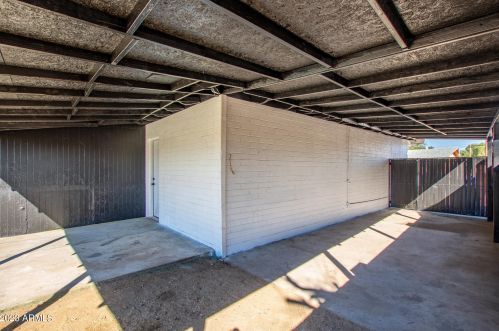 4923 Cheery Lynn Rd, Phoenix AZ  85031-3514 exterior