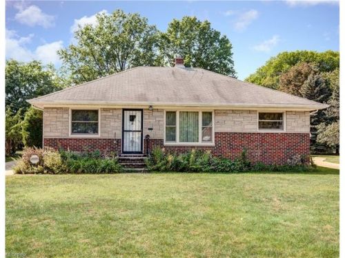 310 280, Cleveland OH  44132-1310 exterior