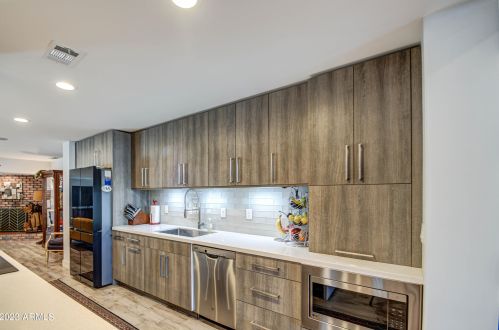 5674 12 St, Phoenix AZ exterior