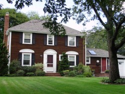45 Oakland Ave, Newton, MA 02466-1704