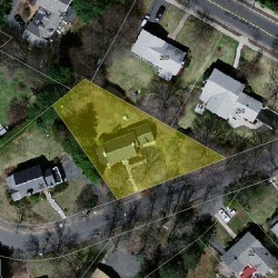 21 Fairlee Rd, Newton MA 02468-2040 aerial view