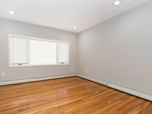 192 Washington Ave, Chelsea MA 02150-3903 exterior