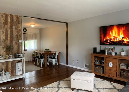 1230 Aldrich Rd, Jackson Twp NJ  08527-1448 exterior