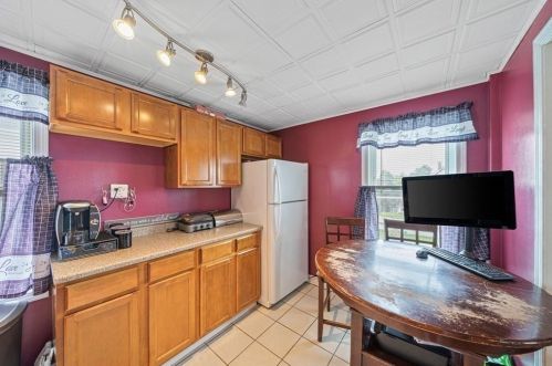 221 Healy St, Fall River MA 02723-1289 exterior