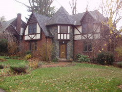 172 Cotton St, Newton, MA 02458-2641