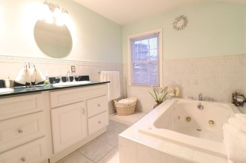 39 Villa Ave, Everett MA 02149-3820 exterior