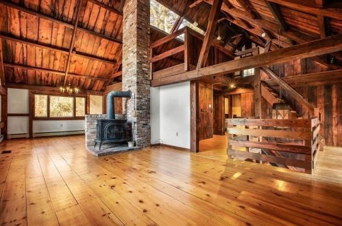 256 Mt Blue St, Hingham MA 02061-1010 exterior