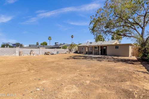 1312 Amelia Ave, Phoenix AZ 85033-3407 exterior