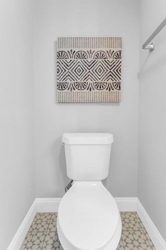 2022 Deren Way, Atlanta GA  30345-3710 exterior