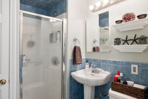 36 Lambert Ave, Chelsea MA 02150-1304 exterior