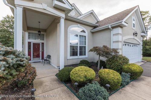 15 Carlisle Dr, Jackson Twp NJ 08527-6304 exterior