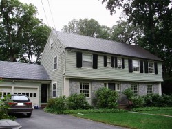 5 Graydale Cir, Newton, MA 02466-2307