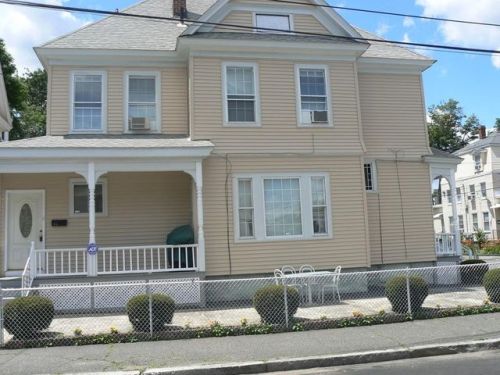206 Boxford St, Lawrence, MA 01843-2233