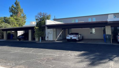 2955 29 St, Phoenix AZ 85032-3726 exterior