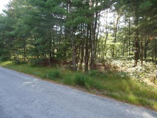6 Agawam Beach Rd, Wareham, MA 02571-2402