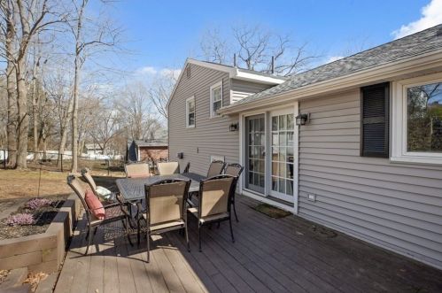 484 Essex St, Weymouth MA 02188-3501 exterior