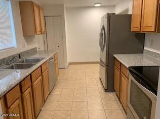 2808 Bethany Home Rd, Phoenix AZ 85015-2441 exterior