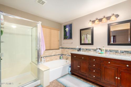 4015 Bloomfield Rd, Phoenix AZ 85029-2953 exterior