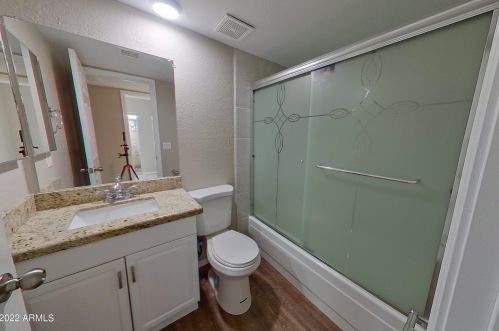 5221 18 Dr, Phoenix AZ 85007-2433 exterior