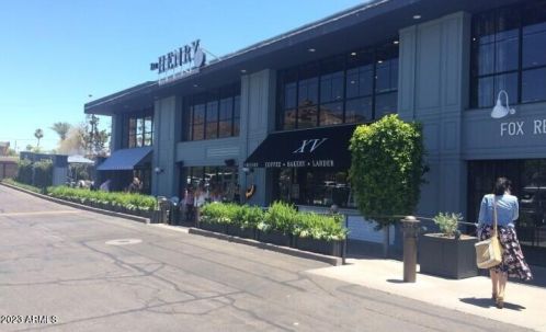 4201 Camelback Rd, Phoenix AZ 85018-2731 exterior