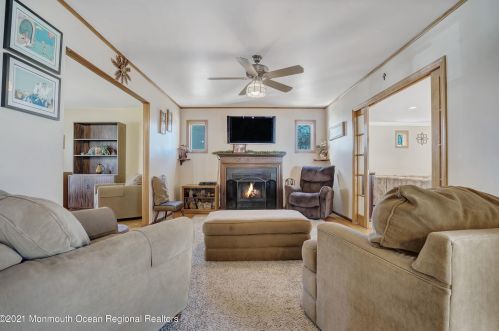 11 Red Cedar Ct, Jackson Twp NJ 08527-1351 exterior