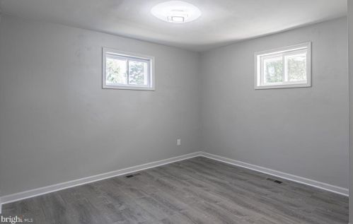 1485 Delsea Dr, West Deptford NJ  08096-4145 exterior