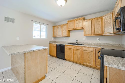 5336 19th Dr, Phoenix, AZ 85015-2918