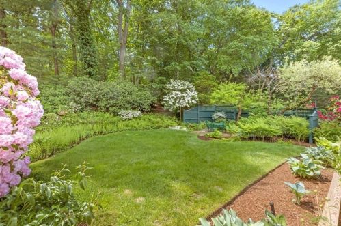 550 Beacon St, Newton MA 02459-2024 exterior