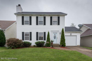 10514 Pinoak View Dr, Louisville, KY 40299-5838